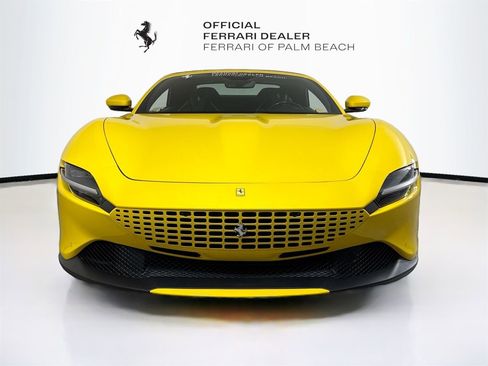 Certified 2025 Ferrari Roma Spider RWD image 2