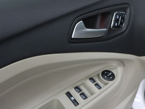 Used 2016 Ford Escape Titanium image 14