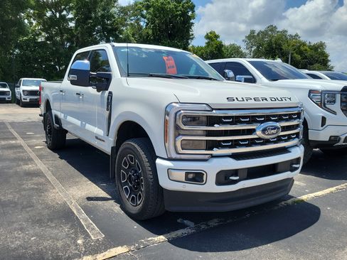 Used 2024 Ford F250 Platinum w/ FX4 Off-Road Package AWD/4WD image 6