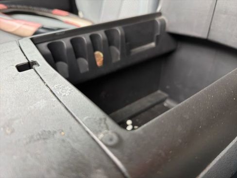 Used 2011 Ford F150 XLT w/ XLT Chrome Pkg image 30