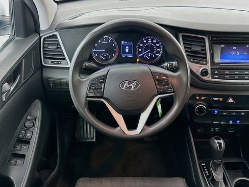 Used 2017 Hyundai Tucson SE image 17