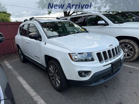 Used 2016 Jeep Compass Sport w/ Power Value Group FWD image 2