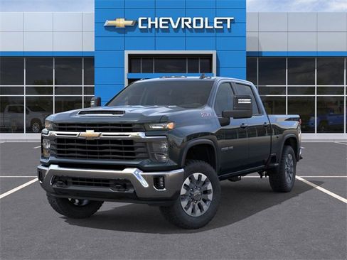 New 2026 Chevrolet Silverado 2500 LT image 6