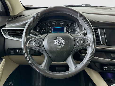 Used 2019 Buick Enclave Essence AWD/4WD image 18