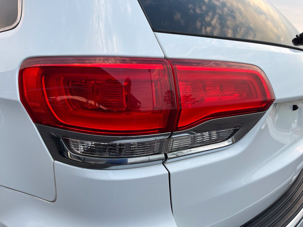 Used 2017 Jeep Grand Cherokee Limited RWD image 7