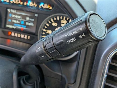 Used 2016 Ford F150 XLT w/ Equipment Group 302A Luxury image 6