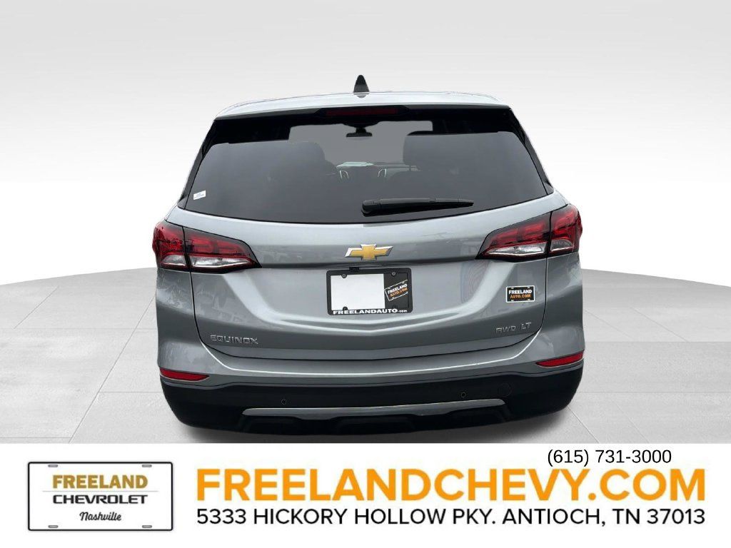 Used 2024 Chevrolet Equinox LT AWD/4WD image 4