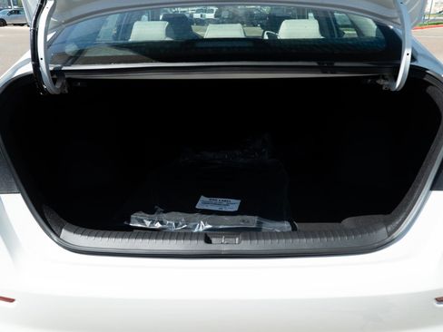 Used 2025 Honda Accord SE image 8