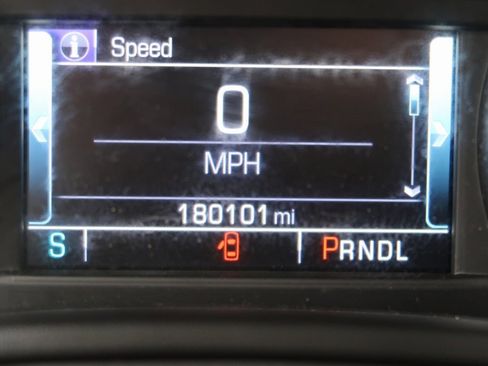 Used 2018 Chevrolet Suburban LT image 21