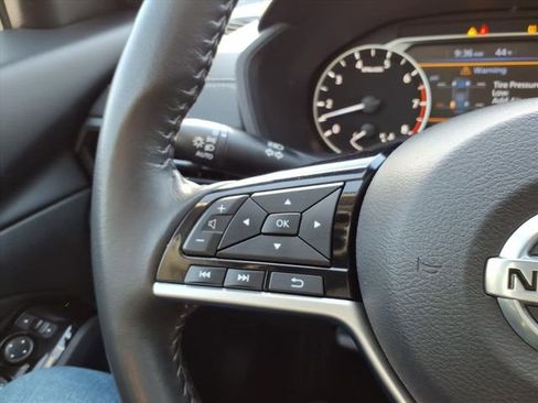 Used 2022 Nissan Altima 2.5 SV w/ SV Premium Package image 21