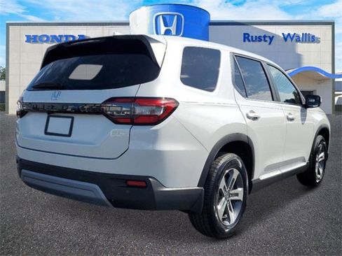New 2025 Honda Pilot EX-L image 3