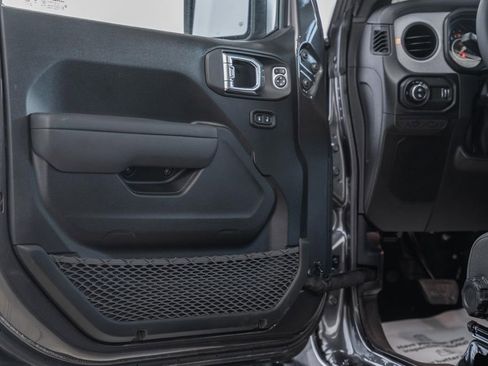 New 2026 Jeep Gladiator Sport image 36