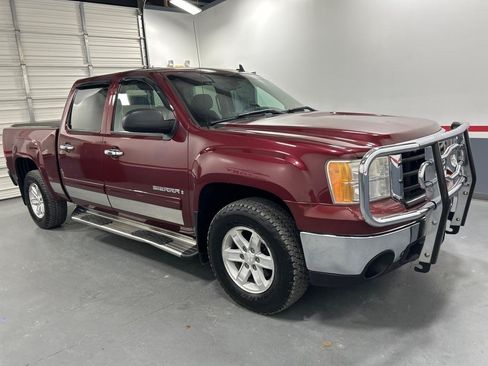 Used 2009 GMC Sierra 1500 SLE w/ Power Pack Plus AWD/4WD image 2