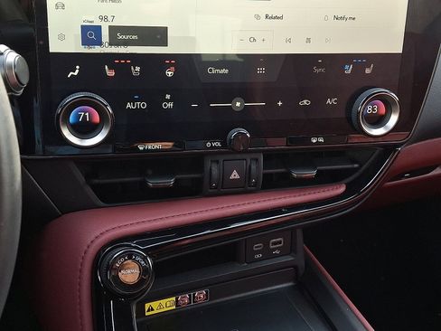 Used 2025 Lexus NX 250 AWD w/ Premium Package image 17