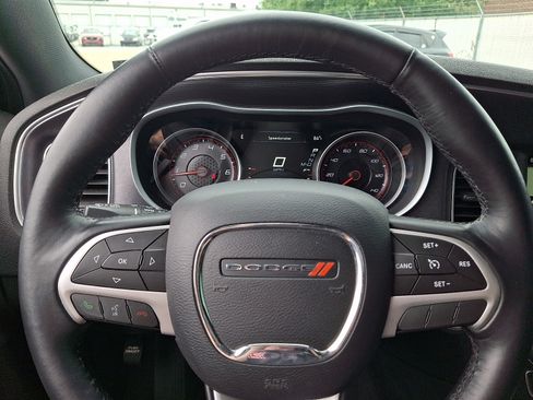 Used 2017 Dodge Charger SXT w/ AWD Plus Group image 25
