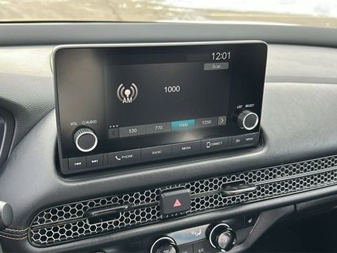 Used 2025 Honda HR-V Sport image 14