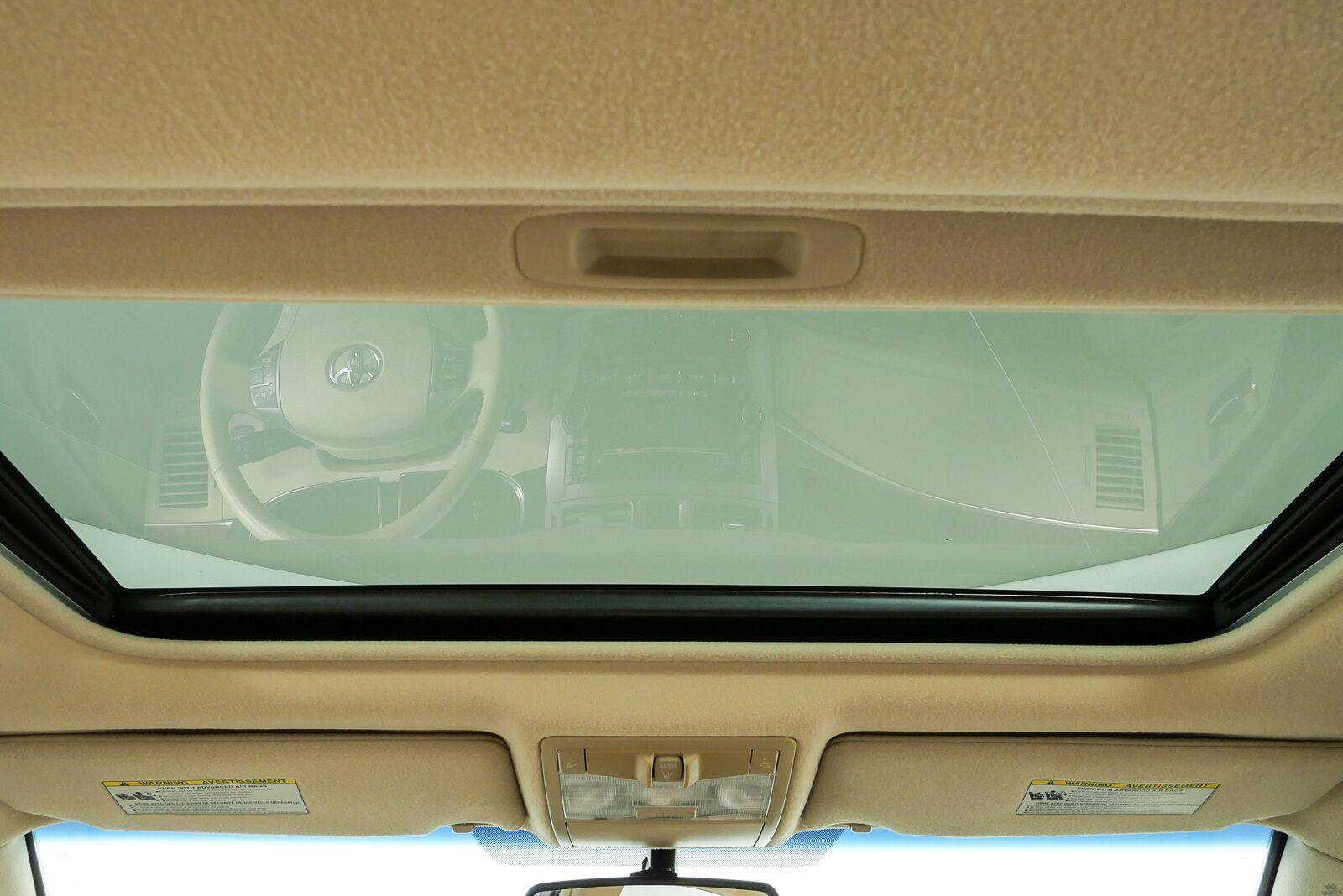 Used 2011 Toyota Avalon FWD image 19