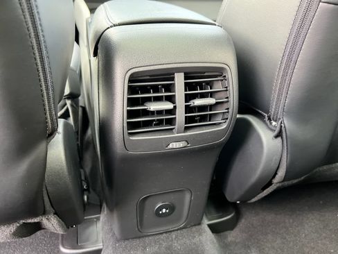 New 2026 Ford Escape SE FWD image 23