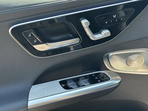 Certified 2025 Mercedes-Benz GLC 300 4MATIC image 10