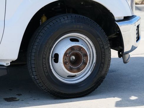 Used 2016 Ford F350 XL w/ Power Equipment Group RWD image 17
