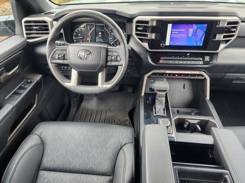 Used 2025 Toyota Tundra SR5 w/ SR5 Premium Package image 20