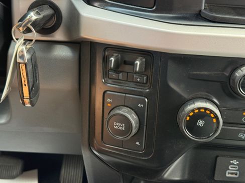 Used 2025 Ford F350 XLT AWD/4WD image 17