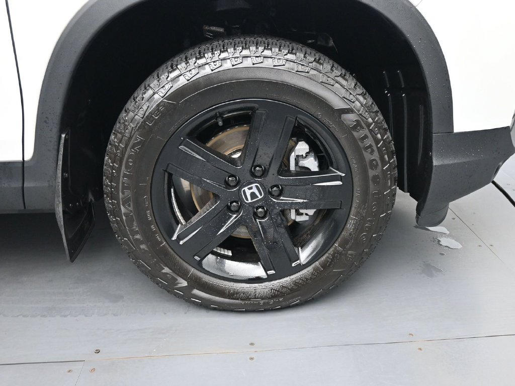 Used 2023 Honda Ridgeline Black Edition image 13