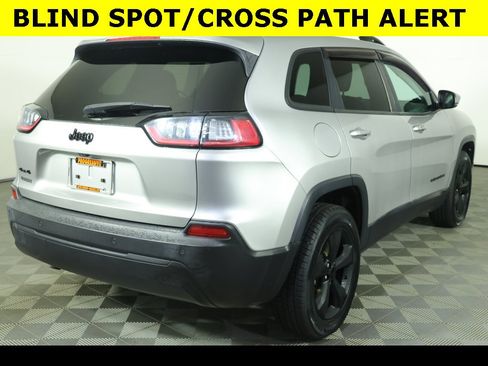 Used 2021 Jeep Cherokee Latitude Plus image 12