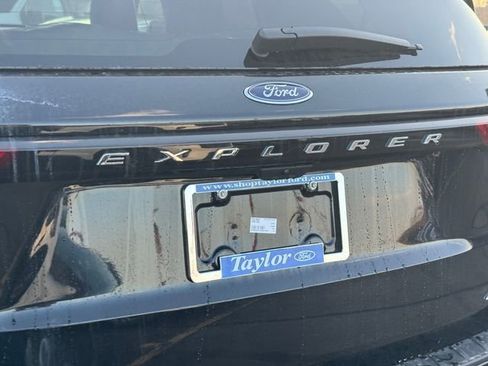 New 2026 Ford Explorer Active w/ Active Comfort Package image 9