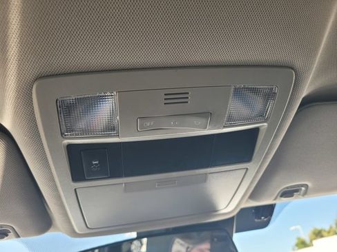 Used 2018 Toyota Tacoma SR w/ SR Convenience Package RWD image 22