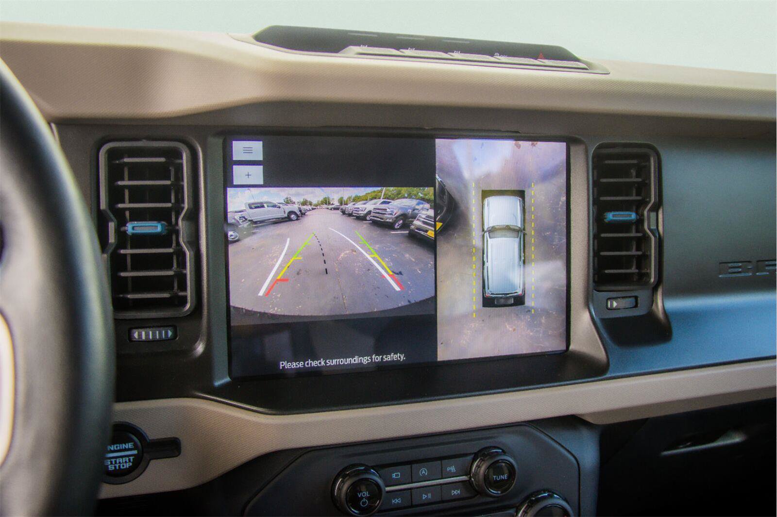 Used 2023 Ford Bronco Wildtrak AWD/4WD image 13
