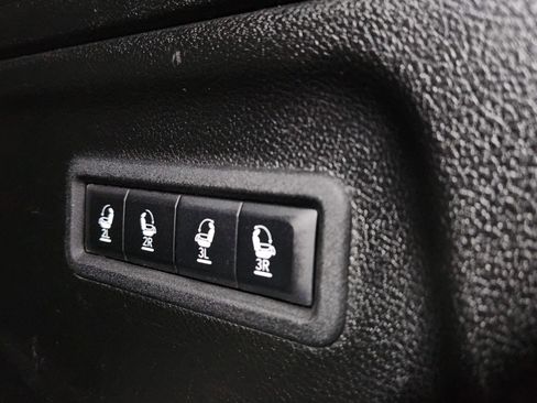 Used 2023 Jeep Wagoneer L Series II image 80