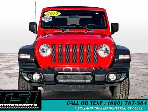 Used 2019 Jeep Wrangler Sport image 3