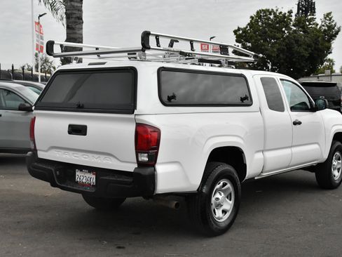 Used 2021 Toyota Tacoma SR RWD image 8