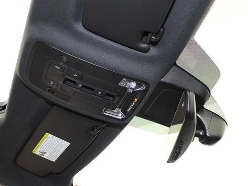 Used 2025 Audi Q3 2.0T Premium Plus w/ Premium Plus Package image 17