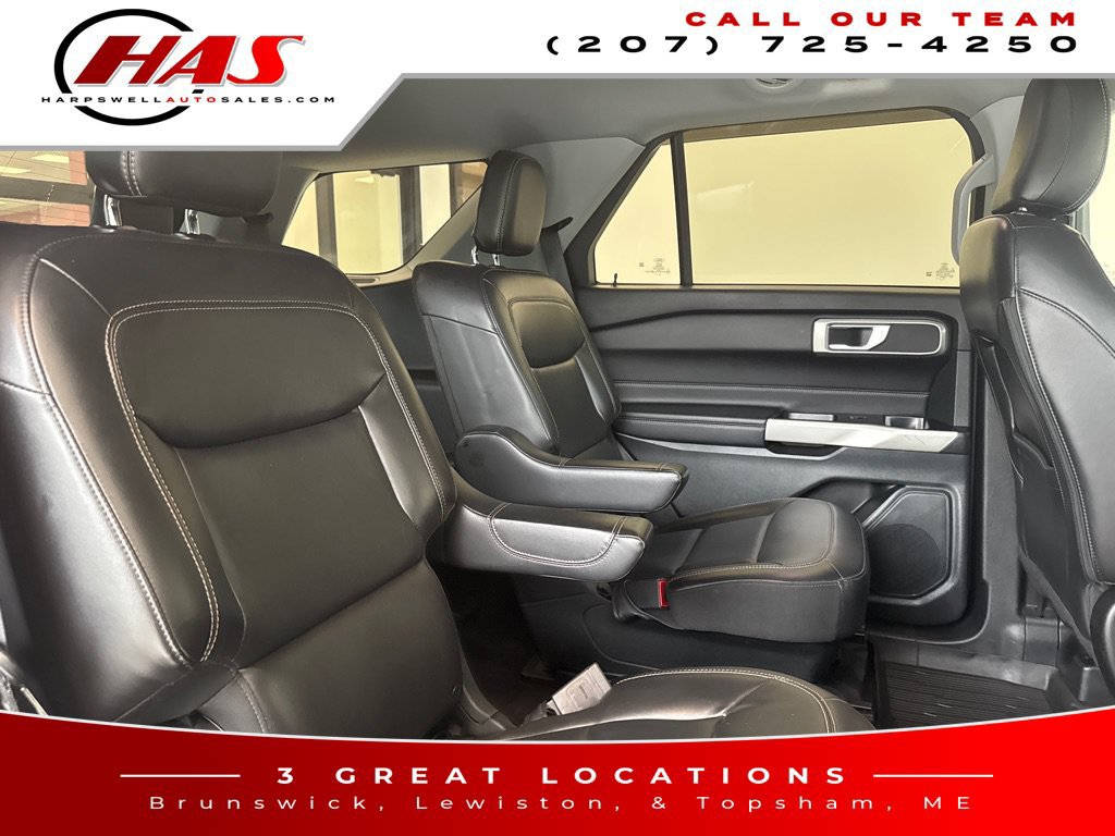 Used 2021 Ford Explorer XLT w/ Equipment Group 202A AWD/4WD image 13