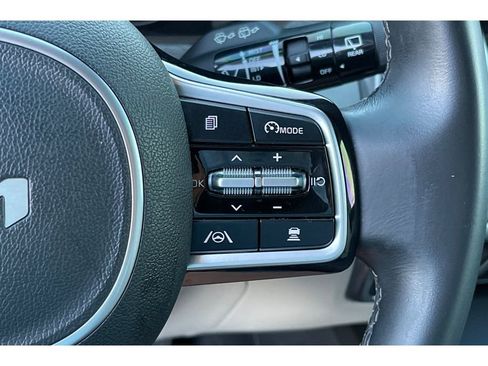 Used 2022 Kia Sorento EX w/ Panoramic Sunroof Package image 40