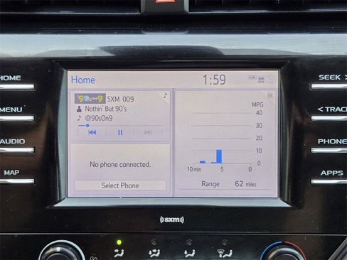 Used 2020 Toyota Camry LE image 15