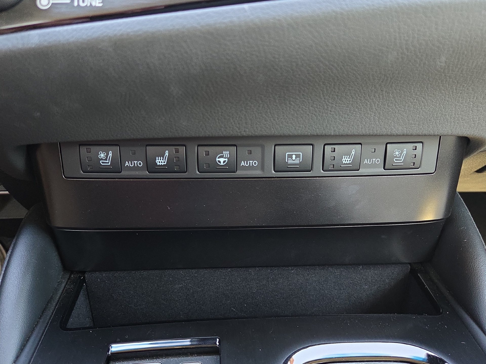 Used 2024 Lexus ES 350 w/ Technology Package FWD image 24