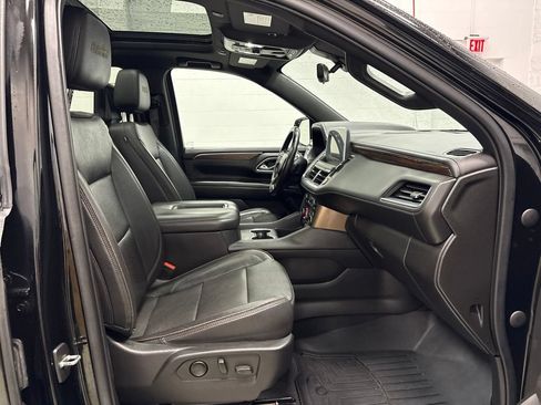 Used 2021 Chevrolet Suburban High Country AWD/4WD image 36