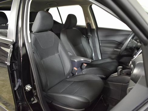 Certified 2024 Nissan Kicks S image 31