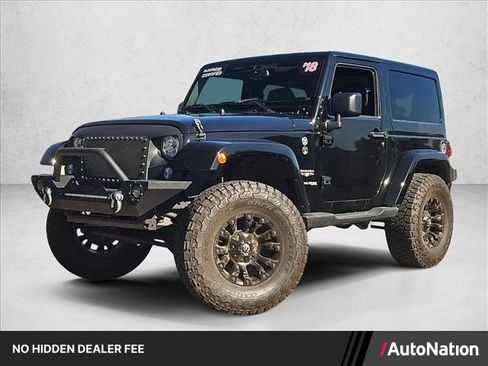 Used 2018 Jeep Wrangler Sahara w/ Connectivity Group AWD/4WD image 1