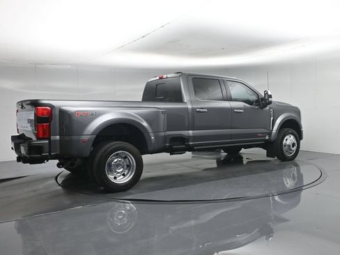 Certified 2023 Ford F450 Platinum w/ FX4 Off-Road Package AWD/4WD image 35