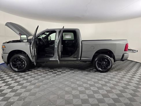 New 2026 RAM 2500 Big Horn AWD/4WD image 19