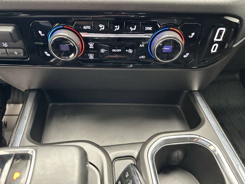 Used 2024 Chevrolet Silverado 1500 LT Trail Boss w/ Convenience Package II image 35