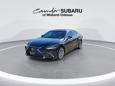 Used 2022 Lexus ES 300h Ultra Luxury w/ Accessory Package 2 image 3