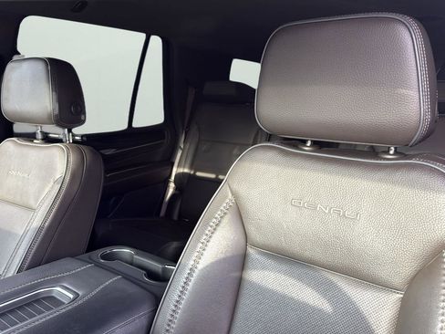 Used 2021 GMC Yukon Denali image 10