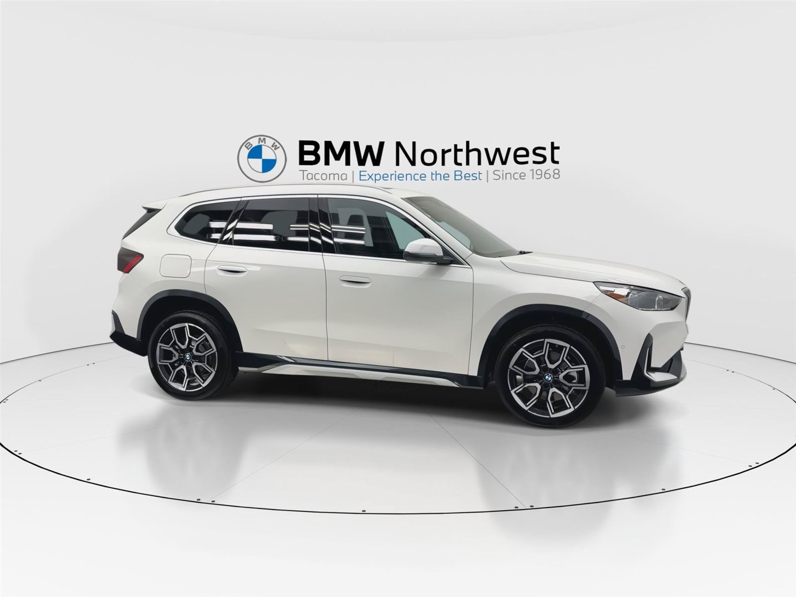 Used 2026 BMW X1 xDrive28i w/ Convenience Package AWD/4WD image 5