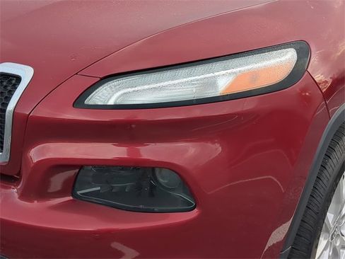 Used 2017 Jeep Cherokee Sport w/ Trailer Tow Group image 9