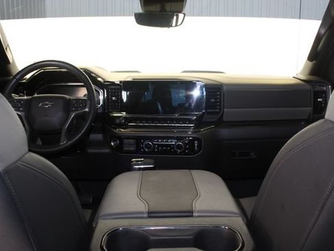 Used 2024 Chevrolet Silverado 1500 ZR2 w/ Technology Package AWD/4WD image 19